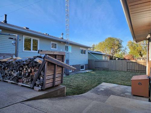 240 53 Avenue East, Claresholm, AB - Outdoor With Exterior