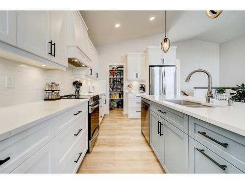 2018 30A Avenue, Coaldale, AB - Indoor Photo Showing Kitchen With Double Sink With Upgraded Kitchen