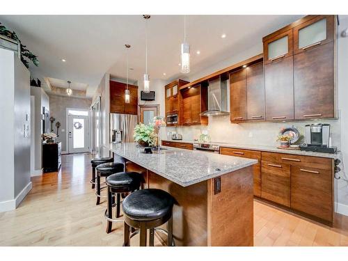 22 Northlander Road West, Lethbridge, AB - Indoor Photo Showing Kitchen With Upgraded Kitchen