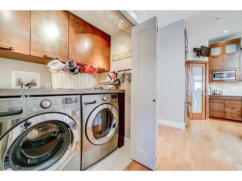 22 Northlander Road West, Lethbridge, AB - Indoor Photo Showing Laundry Room