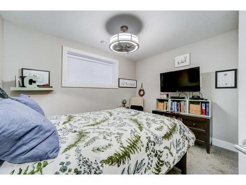 22 Northlander Road West, Lethbridge, AB - Indoor Photo Showing Bedroom