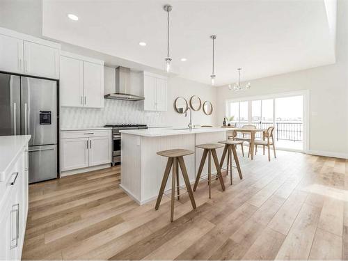 4622 31 Avenue South, Lethbridge, AB - Indoor Photo Showing Kitchen With Upgraded Kitchen