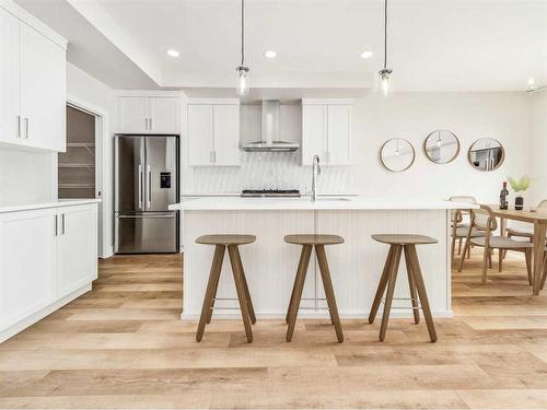 4622 31 Avenue South, Lethbridge, AB - Indoor Photo Showing Kitchen With Upgraded Kitchen