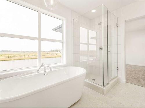 4626 31 Avenue South, Lethbridge, AB - Indoor Photo Showing Bathroom