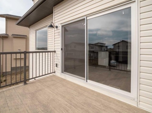 761 Violet Place West, Lethbridge, AB - Outdoor With Exterior