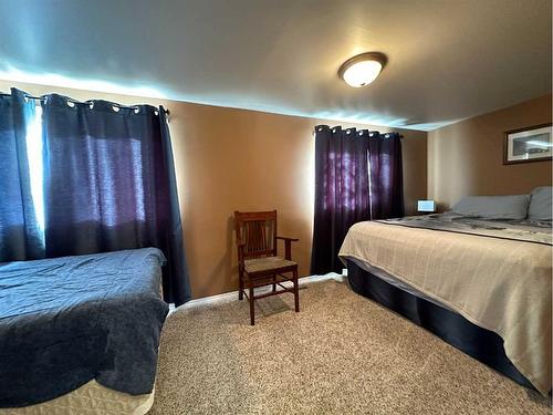 1406 85 Street, Coleman, AB - Indoor Photo Showing Bedroom