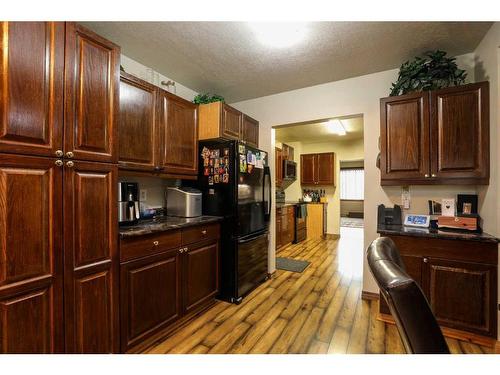 5015 52 Street, Taber, AB - Indoor