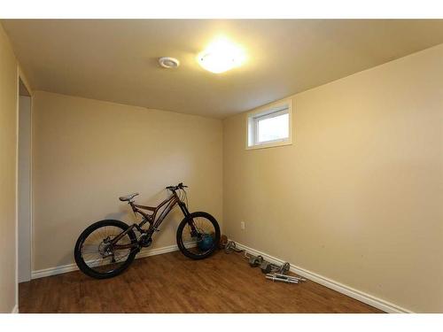 5015 52 Street, Taber, AB - Indoor Photo Showing Gym Room