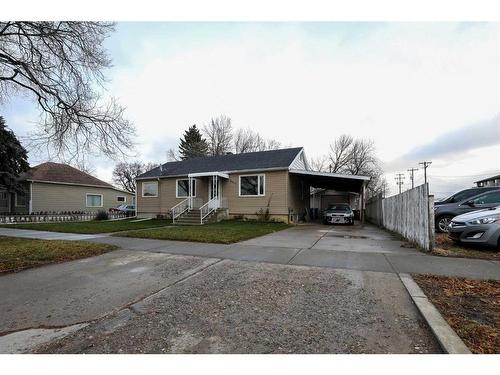 5015 52 Street, Taber, AB - Outdoor