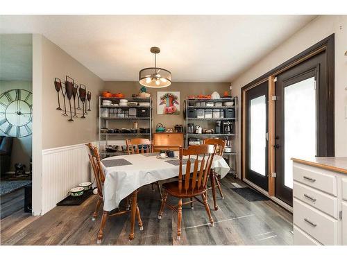 1602 20 Avenue North, Lethbridge, AB - Indoor Photo Showing Dining Room