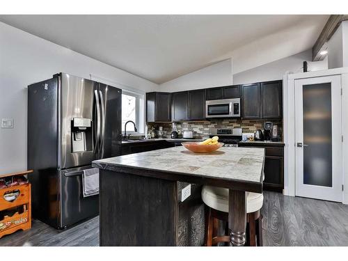 1193 Scenic Drive South, Lethbridge, AB - Indoor Photo Showing Kitchen With Upgraded Kitchen