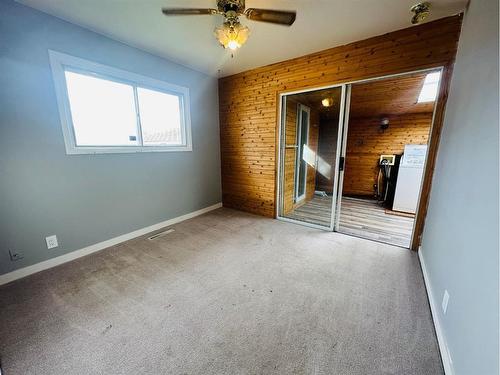 1131 29 Street South, Lethbridge, AB - Indoor Photo Showing Other Room