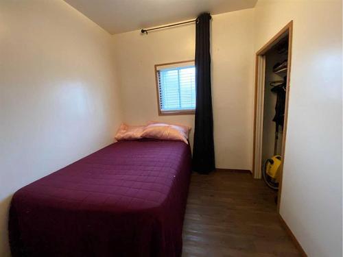 1221 84 Street, Coleman, AB - Indoor Photo Showing Bedroom