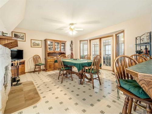 5810 46 Street, Taber, AB - Indoor Photo Showing Dining Room