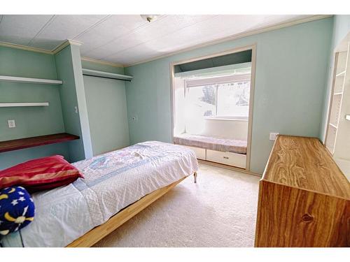 6213 48A Street, Taber, AB - Indoor Photo Showing Bedroom