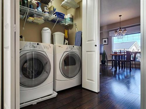 1-185 Silkstone Road West, Lethbridge, AB - Indoor Photo Showing Laundry Room