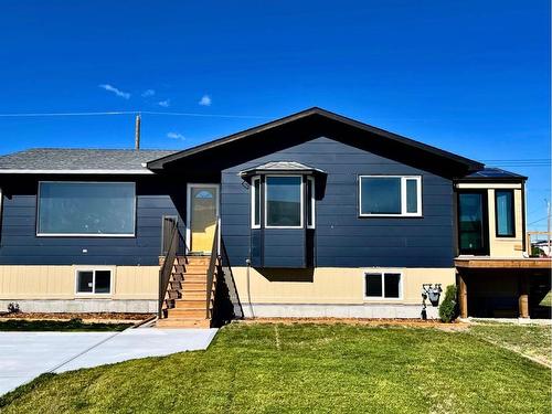 157 9 Street, Fort Macleod, AB - Outdoor