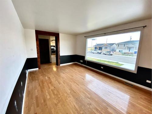 157 9 Street, Fort Macleod, AB - Indoor Photo Showing Other Room