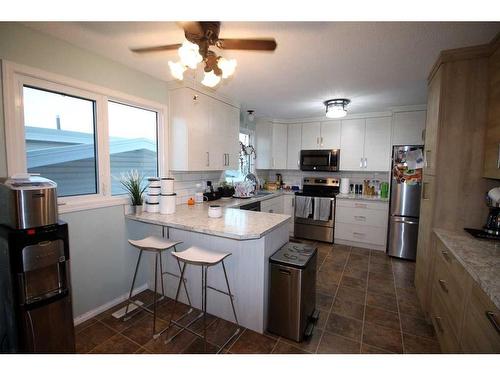 2107 10 Street, Coaldale, AB - Indoor Photo Showing Kitchen