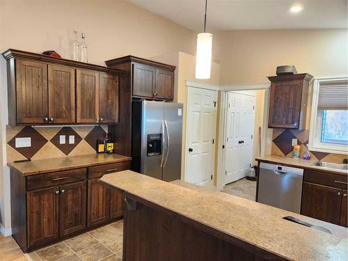 502 Centennial Avenue, Nobleford, AB - Indoor Photo Showing Kitchen