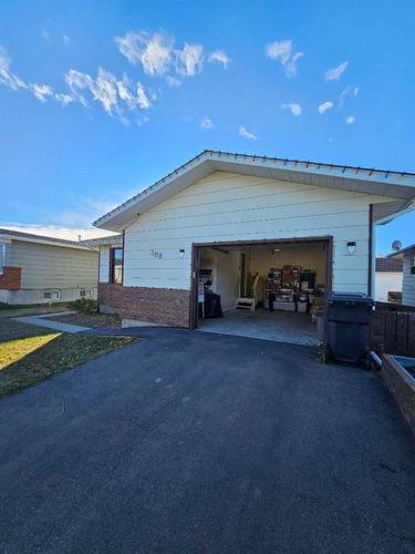 308 3 Avenue Ne, Milk River, AB - Outdoor