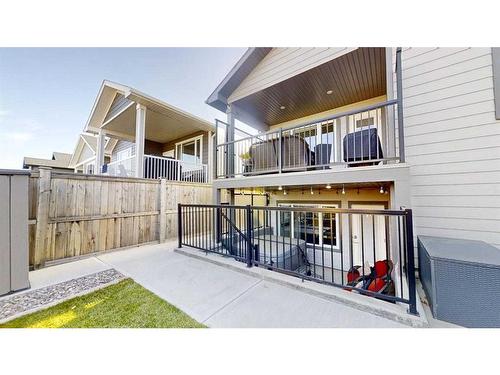 697 Sixmile Crescent South, Lethbridge, AB - Outdoor With Exterior