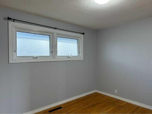 690 Florence Street, Pincher Creek, AB - Indoor Photo Showing Other Room