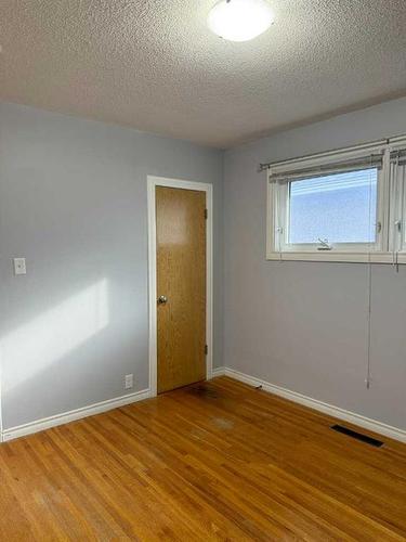 690 Florence Street, Pincher Creek, AB - Indoor Photo Showing Other Room