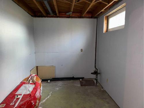 690 Florence Street, Pincher Creek, AB - Indoor Photo Showing Basement