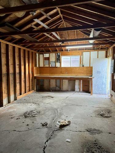 690 Florence Street, Pincher Creek, AB - Indoor Photo Showing Basement