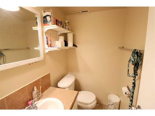 2313 22 Ave, Coaldale, AB - Indoor Photo Showing Bathroom