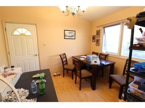 2313 22 Ave, Coaldale, AB - Indoor Photo Showing Dining Room