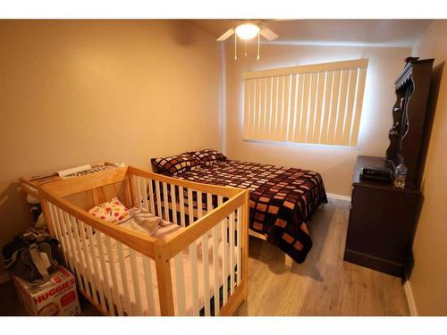 2311 22 Ave, Coaldale, AB - Indoor Photo Showing Bedroom