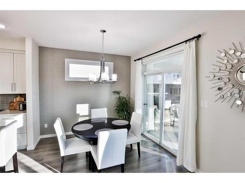 91 Riverford Close West, Lethbridge, AB - Indoor Photo Showing Dining Room