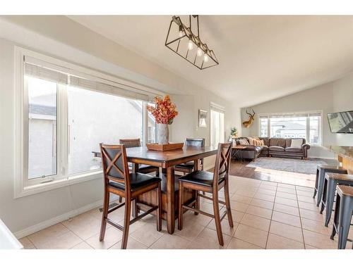 3203 22 Street, Coaldale, AB - Indoor Photo Showing Dining Room