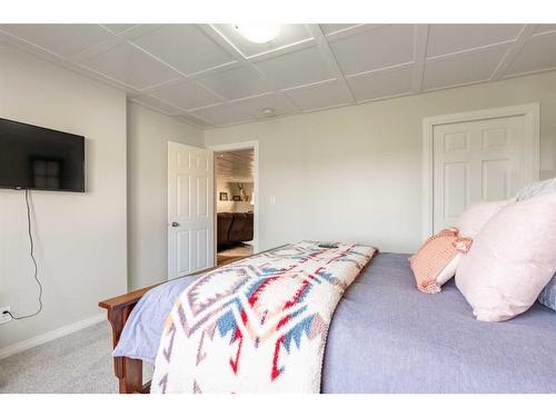 3203 22 Street, Coaldale, AB - Indoor Photo Showing Bedroom