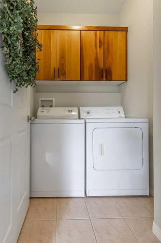 3203 22 Street, Coaldale, AB - Indoor Photo Showing Laundry Room