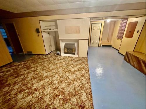 1822 13 Avenue South, Lethbridge, AB - Indoor Photo Showing Other Room