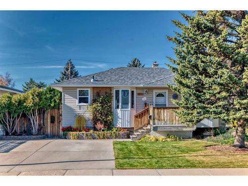 1014 19 Street North, Lethbridge, AB - Outdoor