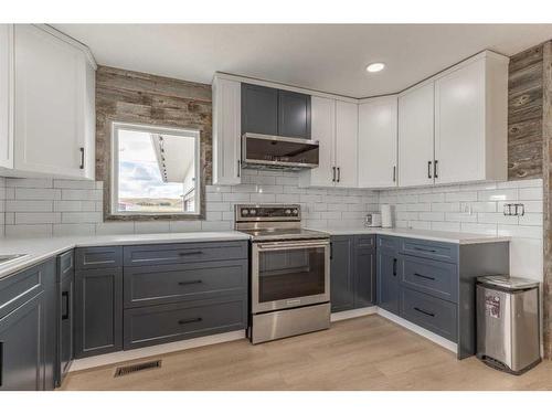 31033 Range Road 262, Cardston, AB - Indoor Photo Showing Kitchen With Upgraded Kitchen