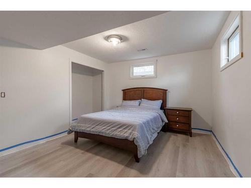 31033 Range Road 262, Cardston, AB - Indoor Photo Showing Bedroom