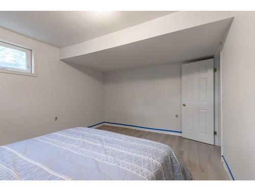 31033 Range Road 262, Cardston, AB - Indoor Photo Showing Bedroom