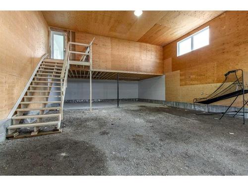 31033 Range Road 262, Cardston, AB - Indoor Photo Showing Other Room