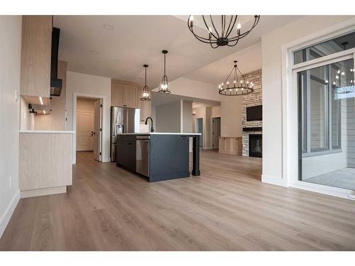 2154 21A Street, Coaldale, AB - Indoor Photo Showing Kitchen