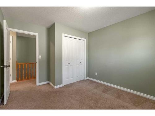 359 3 Avenue West, Cardston, AB - Indoor Photo Showing Other Room