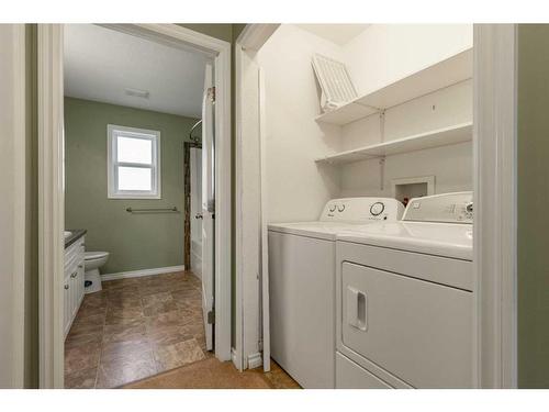 359 3 Avenue West, Cardston, AB - Indoor Photo Showing Laundry Room