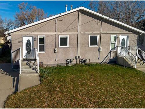 359 3 Avenue West, Cardston, AB - Outdoor