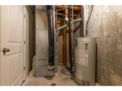 359 3 Avenue West, Cardston, AB - Indoor Photo Showing Basement