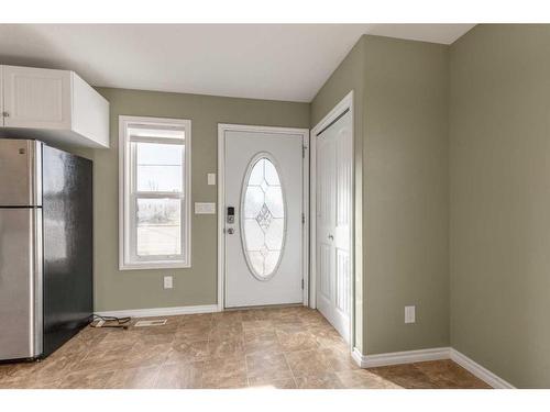 359 3 Avenue West, Cardston, AB - Indoor Photo Showing Other Room