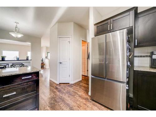 847 Keystone Meadows West, Lethbridge, AB - Indoor Photo Showing Kitchen